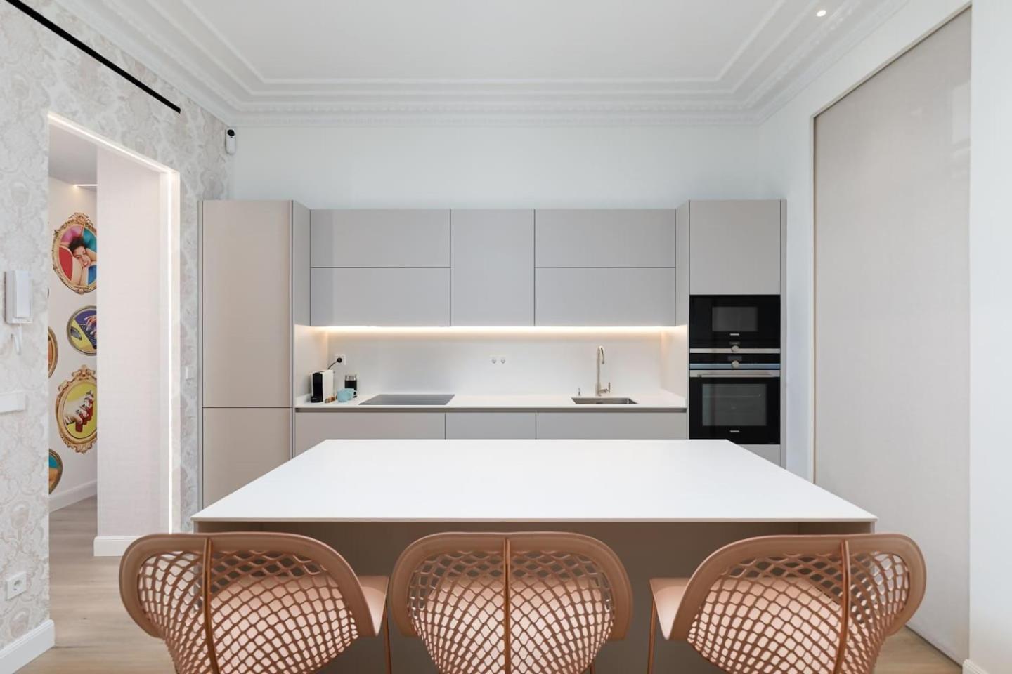 Mondrian New Ac Design Lovers Near La Concha ซานเซบาสเตียน ภายนอก รูปภาพ